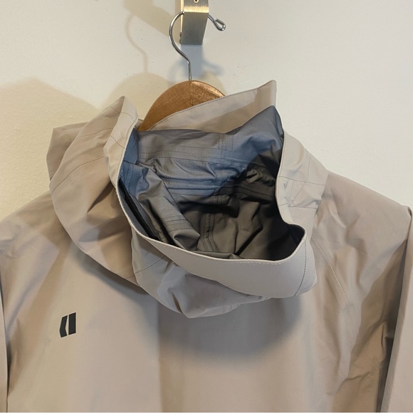 Armada Snowboard/Ski Shell - Picture 7 of 17